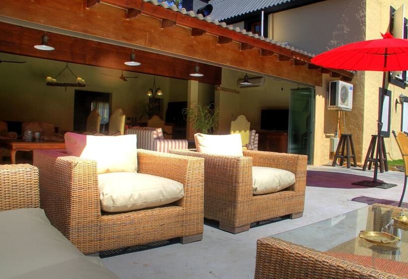 هتل Neike Boutique