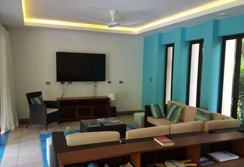 فندق Olas Verdes