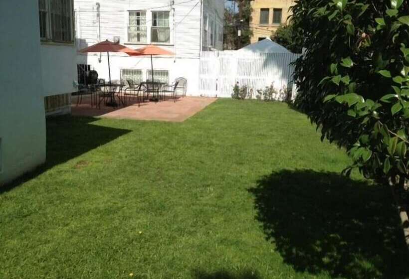 Отель Orange Drive Hostel