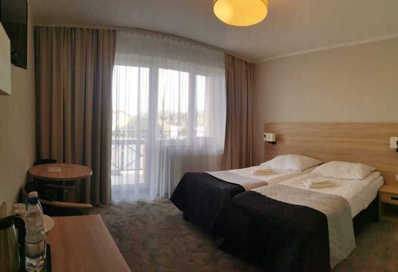 酒店 Nat Sarbinowo