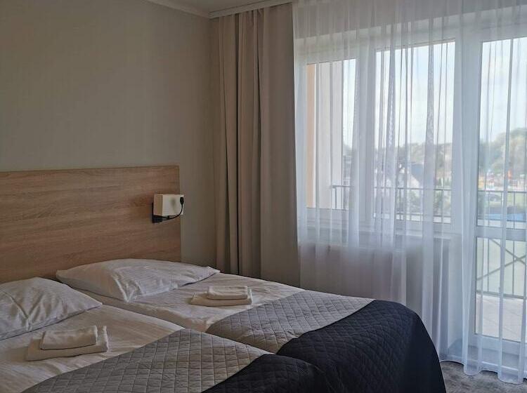 酒店 Nat Sarbinowo