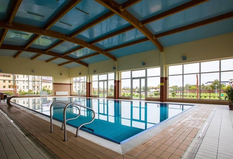 酒店 Nat Sarbinowo