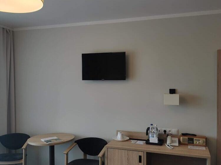 酒店 Nat Sarbinowo