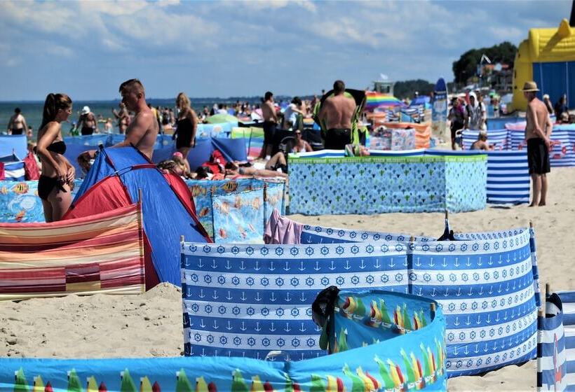 酒店 Nat Sarbinowo