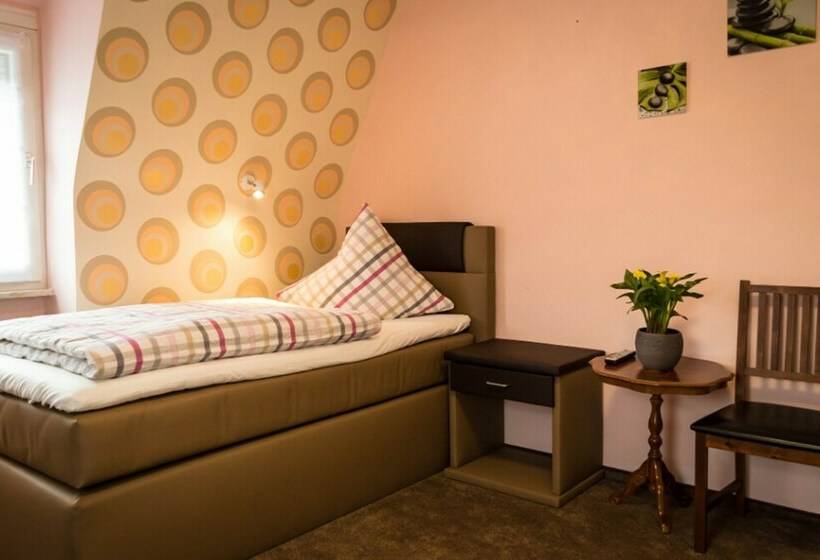 ホテル Pension Haus Marga