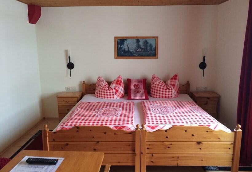 호텔 Pension Zum Bauernstübl