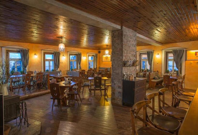 בית מלון כפרי Plesivec