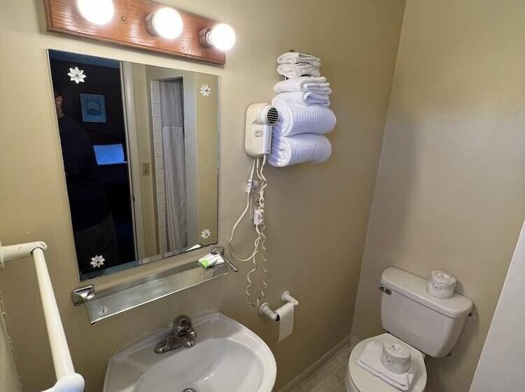 ホテル Relax Inn In Natural Bridge