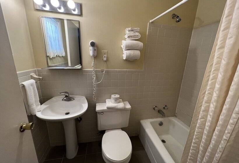 ホテル Relax Inn In Natural Bridge