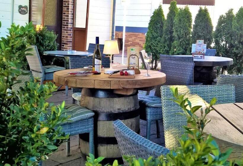 Отель Restaurant Zum Goldenen Stern