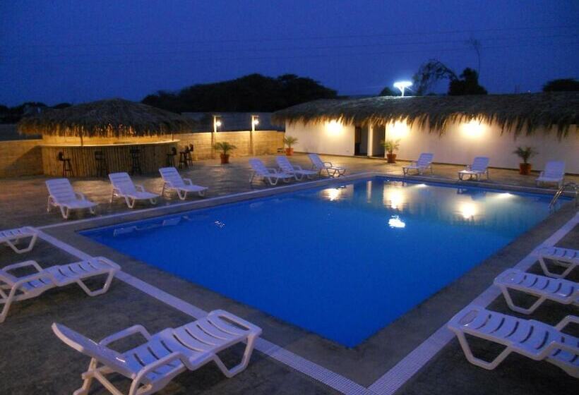 Отель órganos Beach Bungalows & Suites