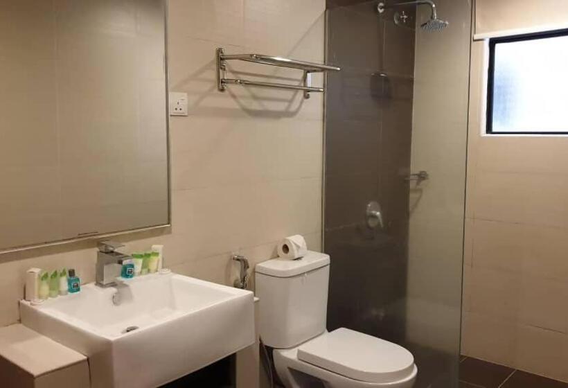 בית מלון כפרי Samsuria Beach Resort & Residence