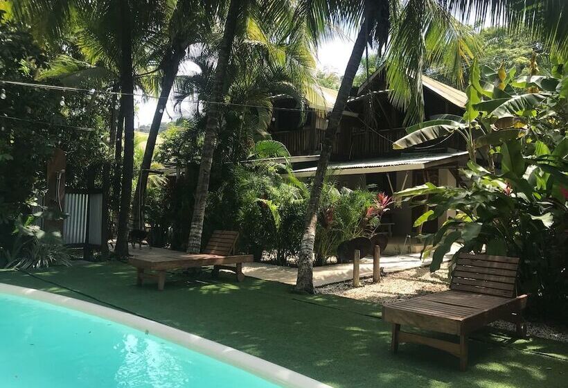 בית מלון כפרי Santascabinas