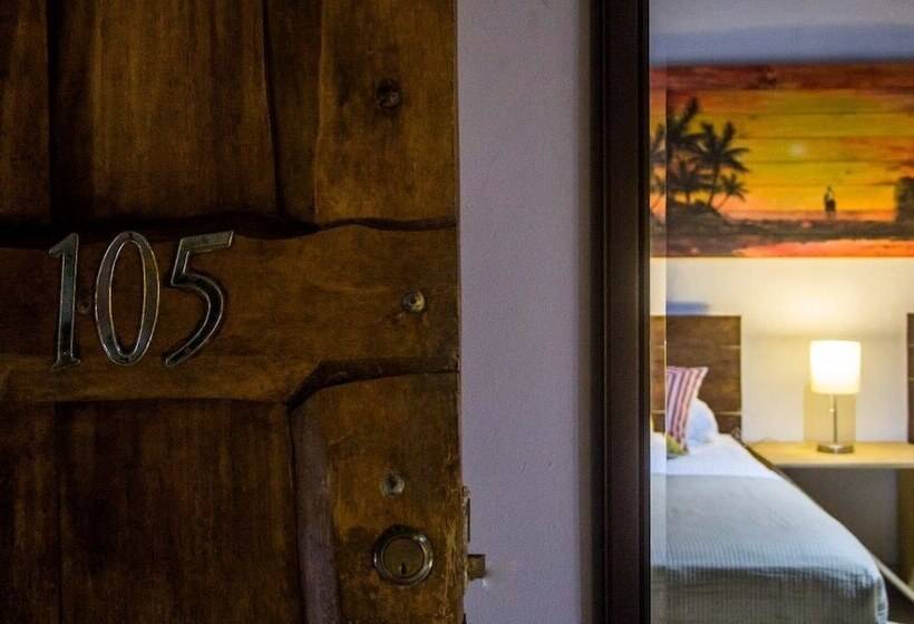 בית מלון כפרי Santascabinas