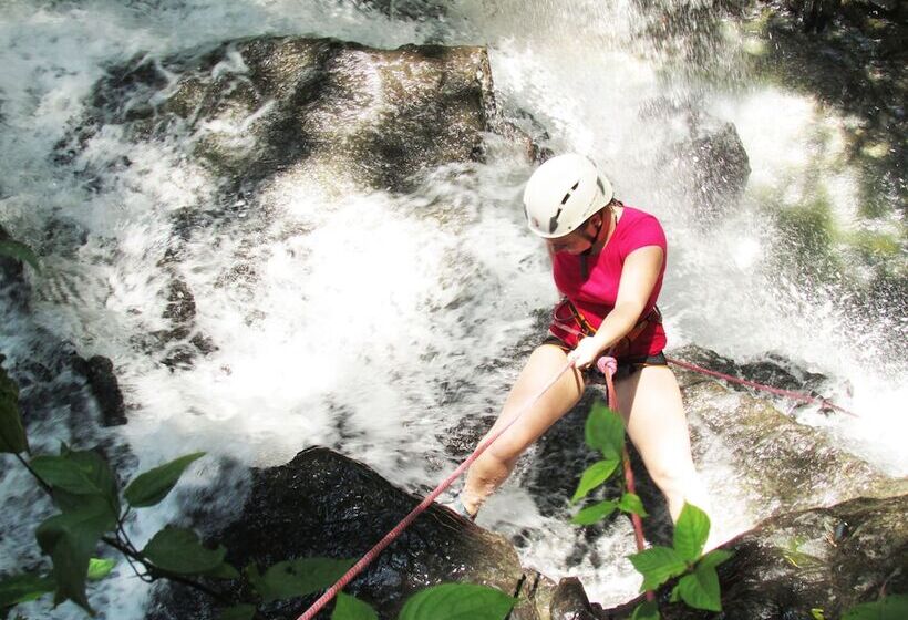 هتل Suchipakari Jungle Lodge