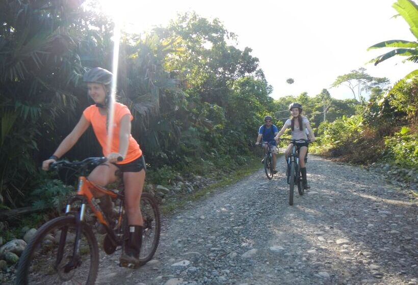 هتل Suchipakari Jungle Lodge