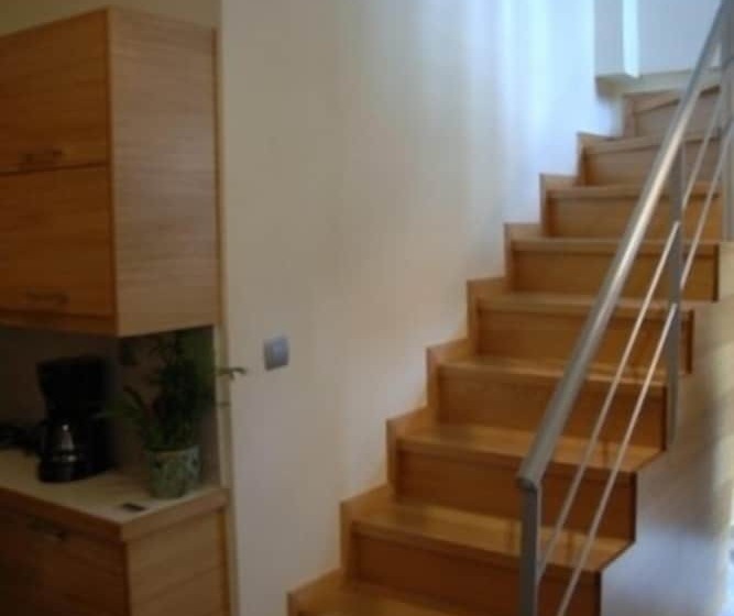 בית מלון כפרי Thalia Rooms