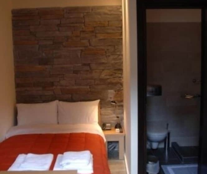 בית מלון כפרי Thalia Rooms