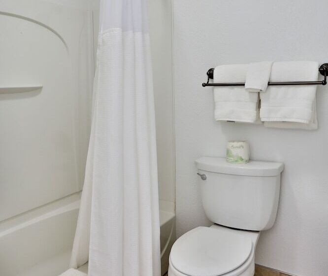 Отель The Chalet