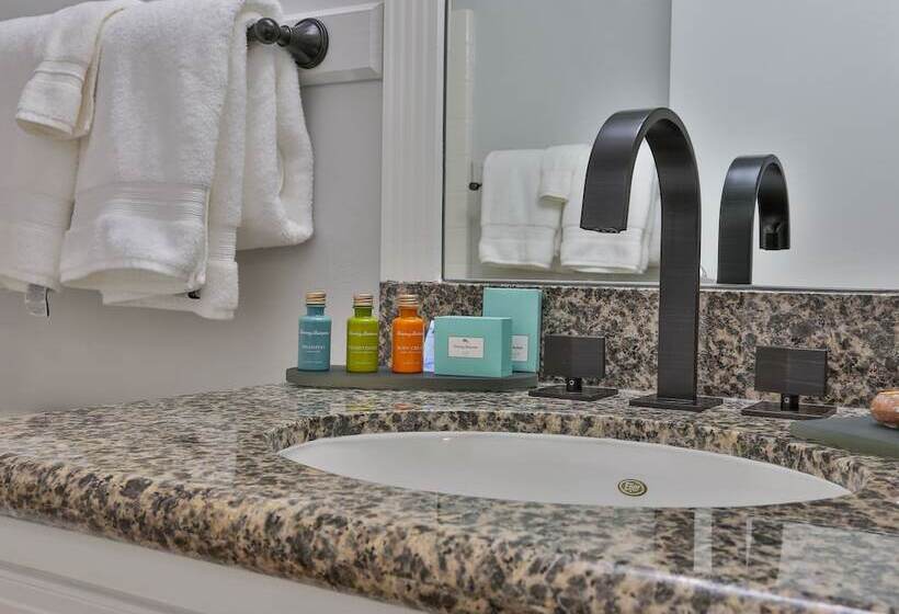 Отель The Chalet