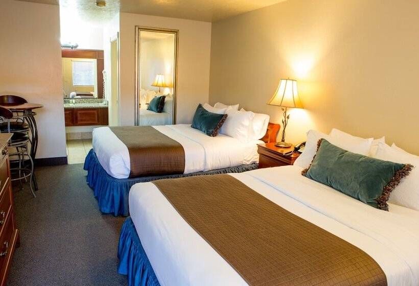 Отель The Chalet