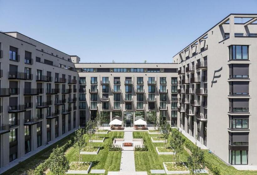 Hotel The Flag München M