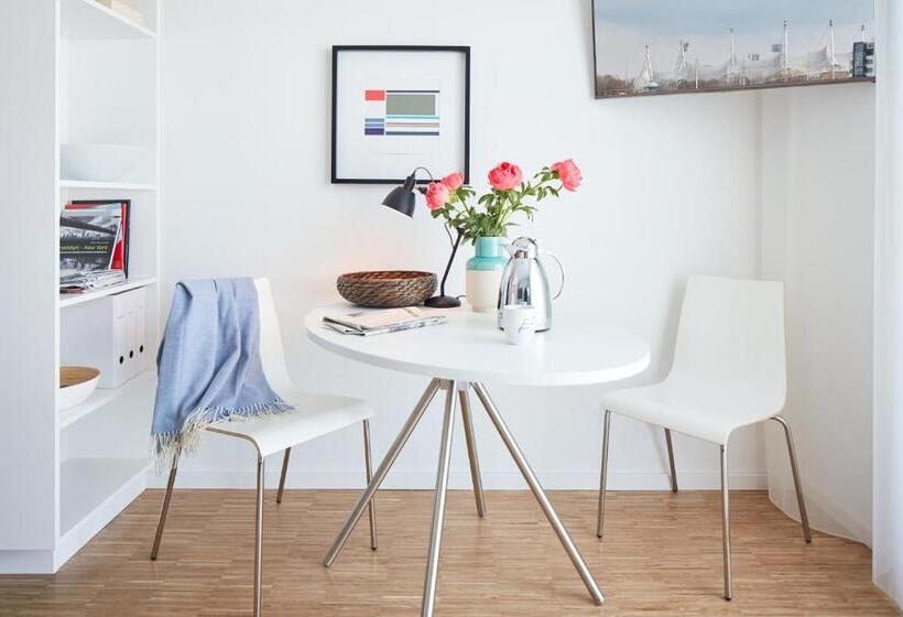 Hotel The Flag München M