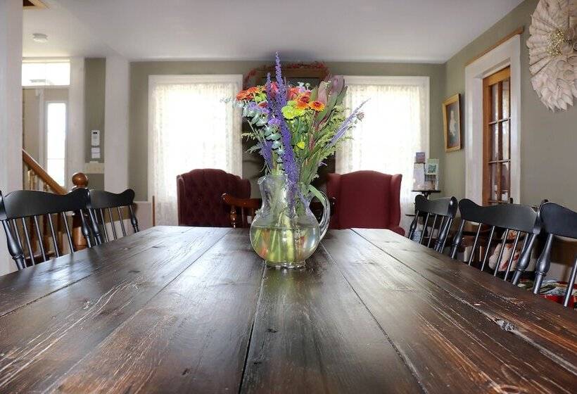 בית מלון כפרי The Hann Homestead Inn