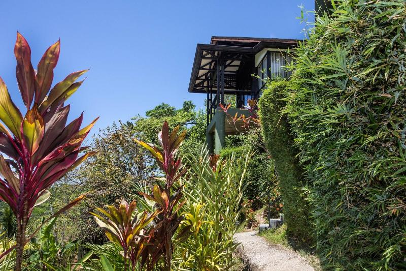 فندق Tiki Villas Rainforest Lodge & Spa