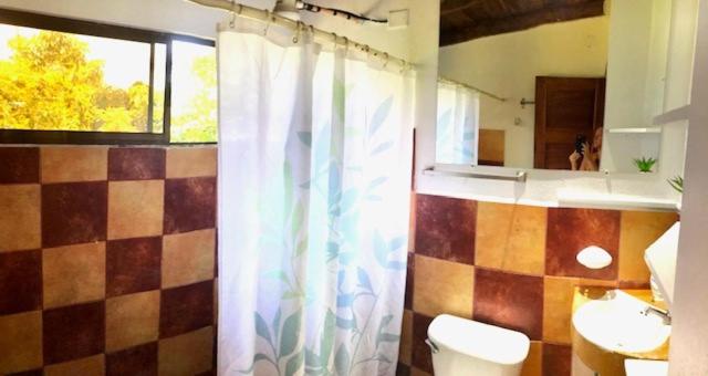 فندق Tropical Sands Dominical