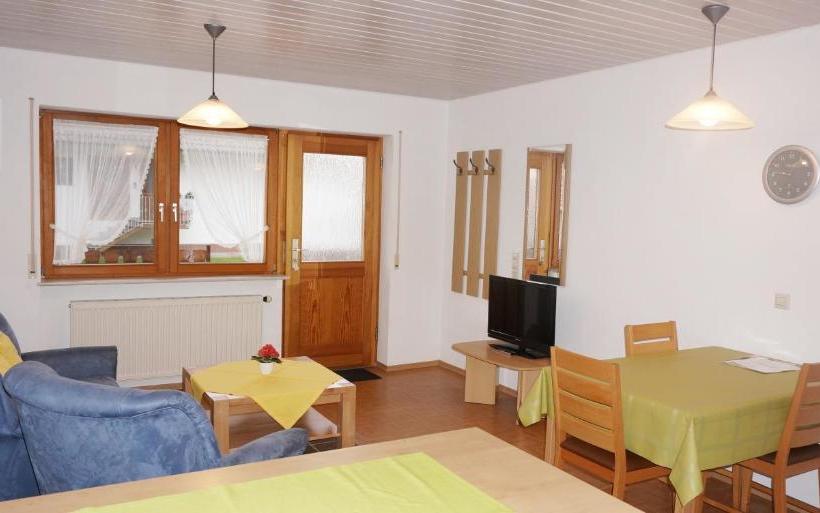 ホテル Pension Busch