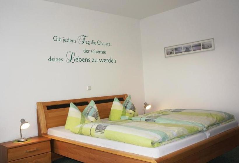 ホテル Pension Busch