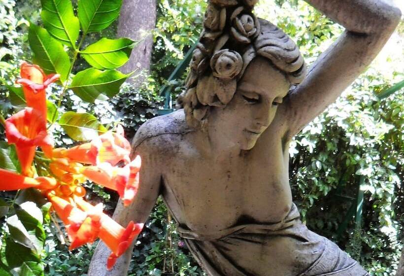 هتل Villa šoulavy