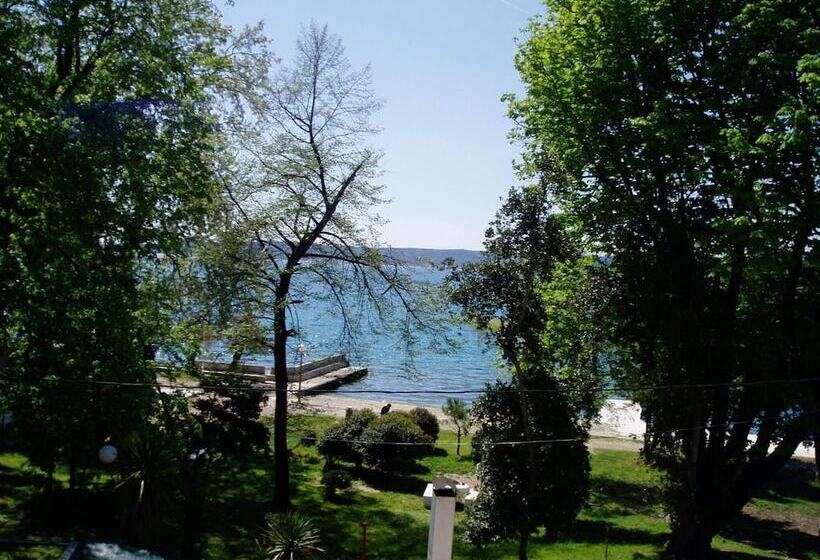 هتل Villa šoulavy