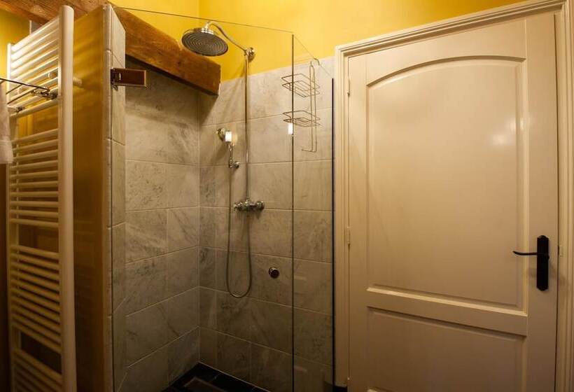 هتل Villa Veertien