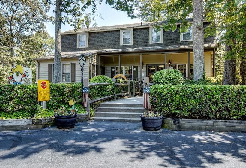 호텔 Williamsburg Campground