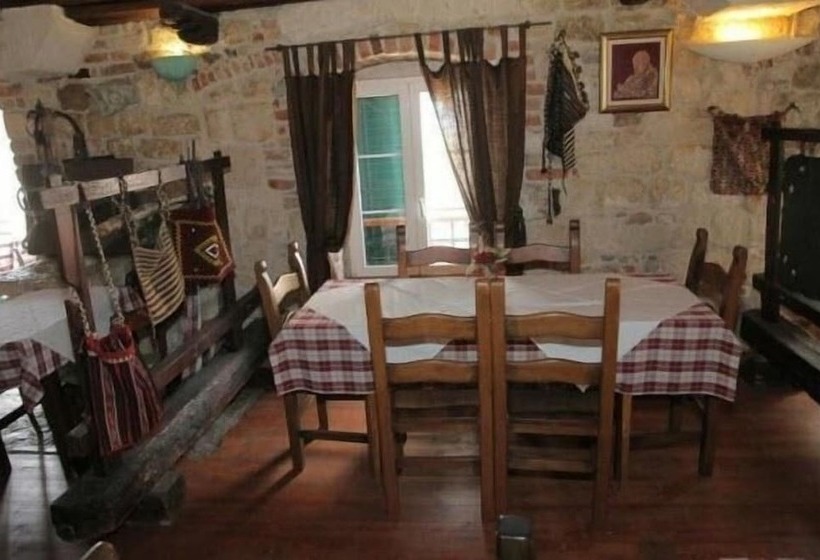 فندق Xiv Century Rooms