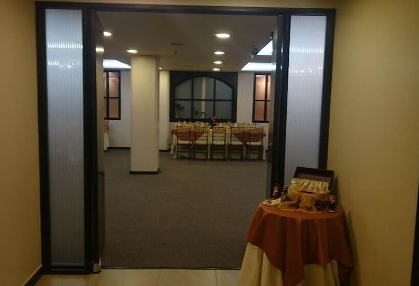 酒店 Zamorano Real