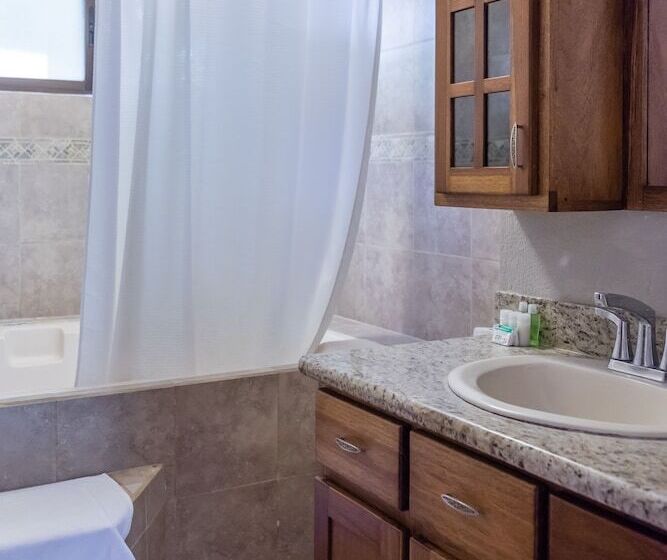 בית מלון כפרי Zula Inn Apart