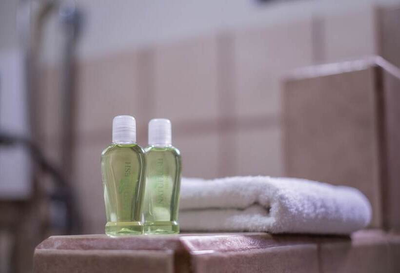 בית מלון כפרי Zula Inn Apart