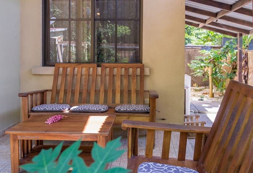 בית מלון כפרי Zula Inn Apart