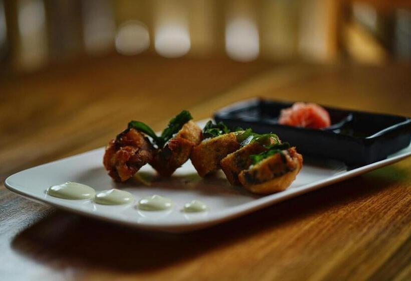 In The Shade Hotel Coworking 300mbit Adults Only