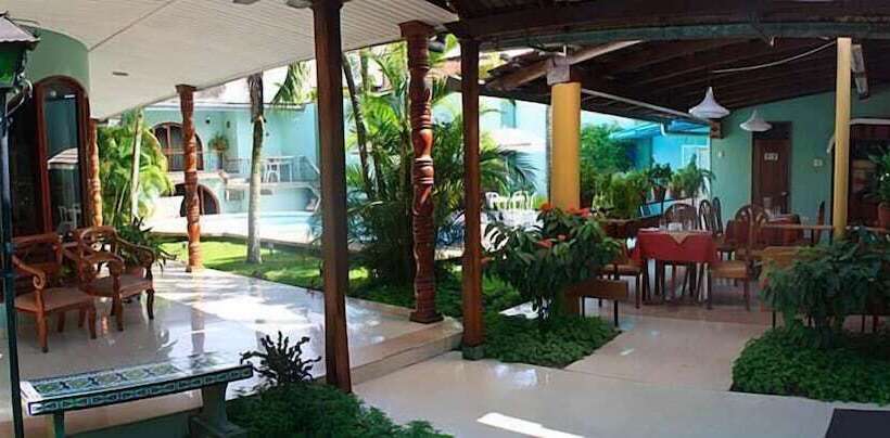 La Posada De Lobo Hotel & Suites