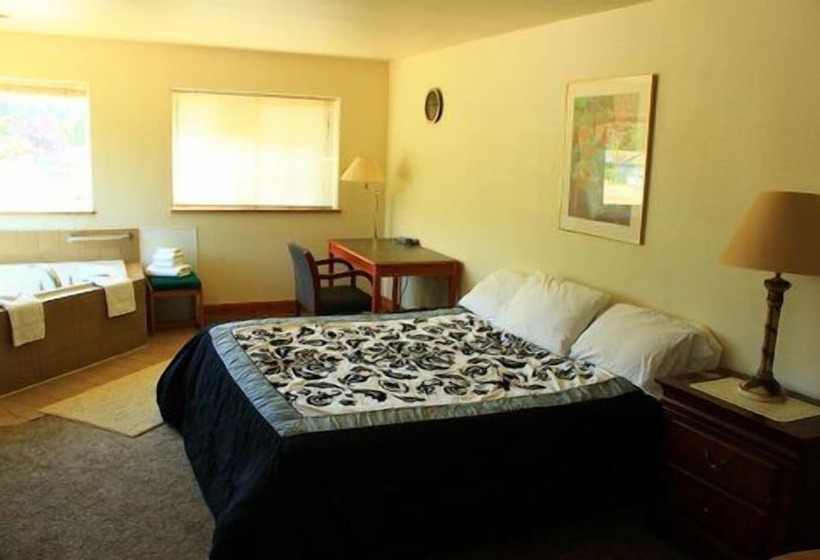 Stevens Pass Motel