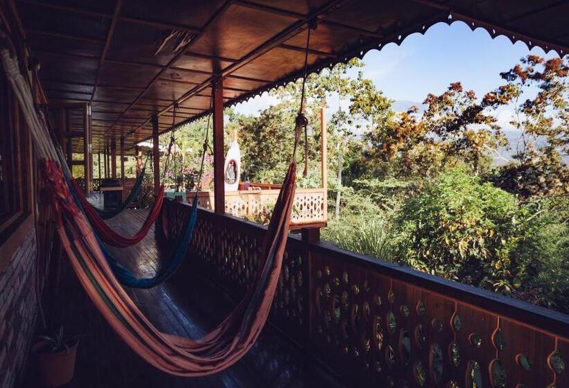 هاستل Spanish By The River Turrialba