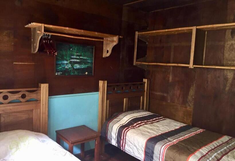 هاستل Spanish By The River Turrialba