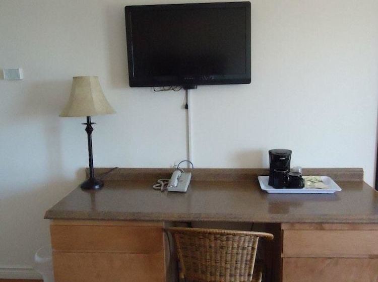 Anchor Motel And Suites