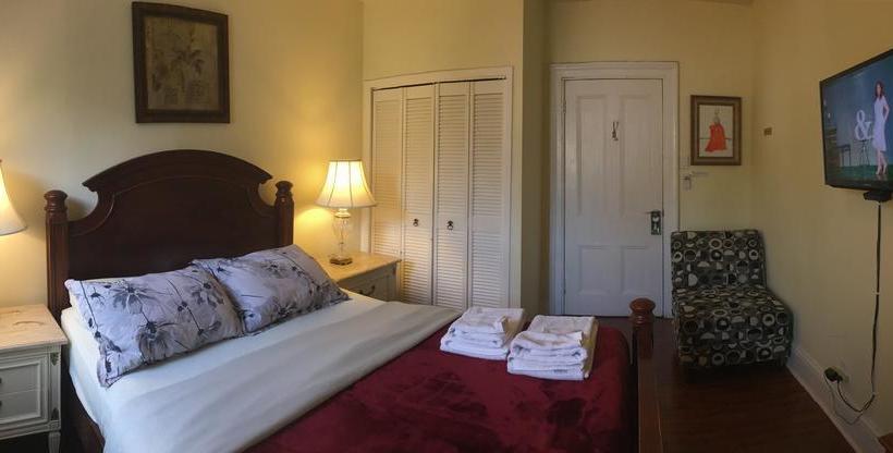 צימר Toronto Garden Inn