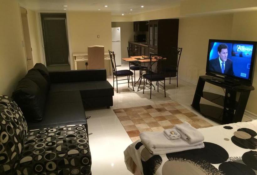 צימר Toronto Garden Inn