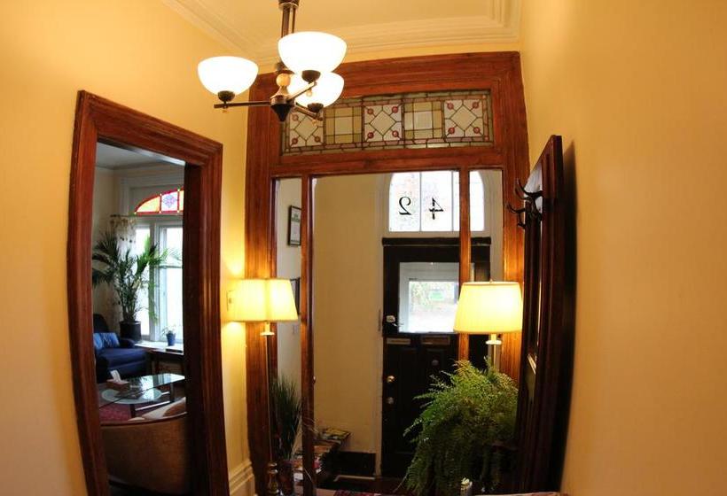 צימר Toronto Garden Inn